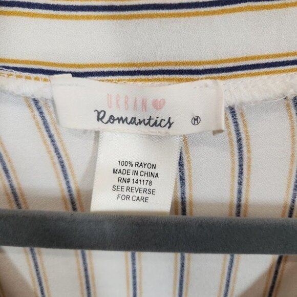 Urban Romantics Striped Drop Shoulder Sleeve Blouse in White - Size Medium - Picture 5 of 5